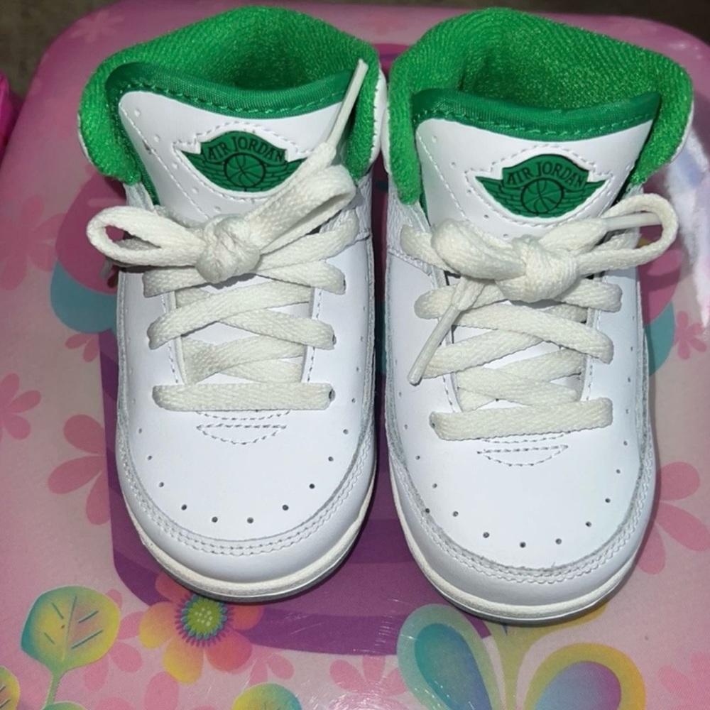 Jordan 2 Lucky Green